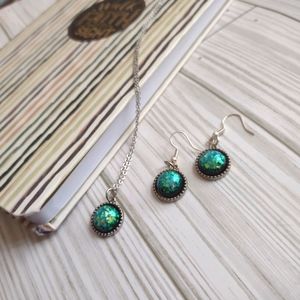 Multi colored gem necklace and earring set